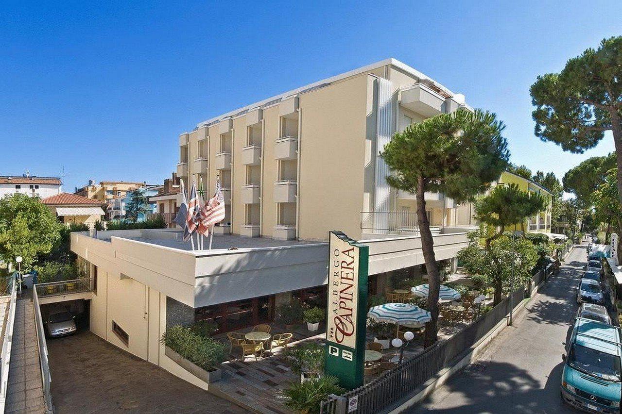 Hotel Capinera Римини Екстериор снимка
