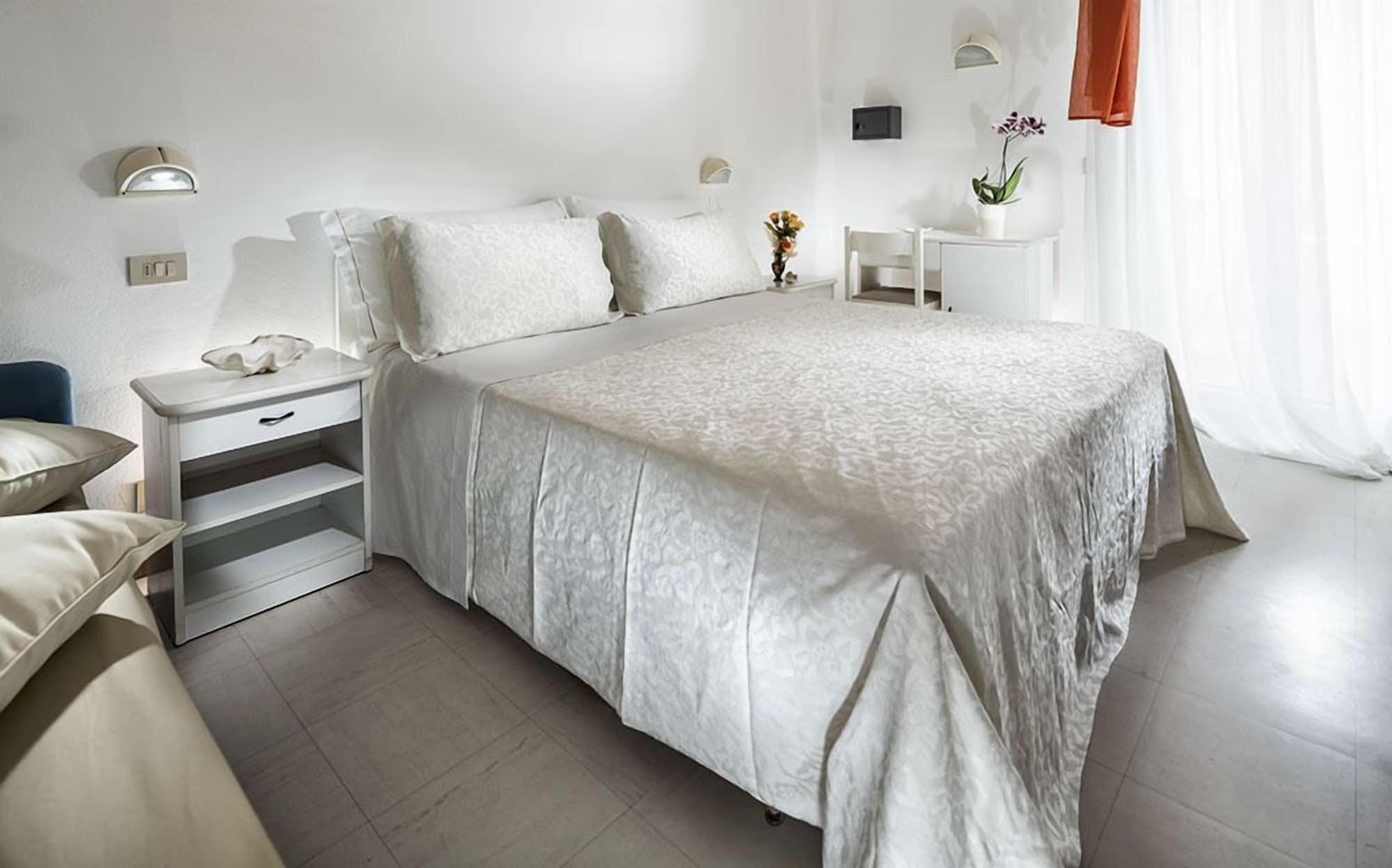 Hotel Capinera Римини Екстериор снимка