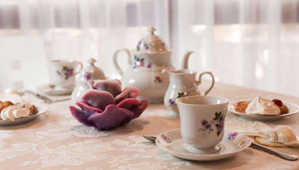 Hotel Capinera Римини Екстериор снимка